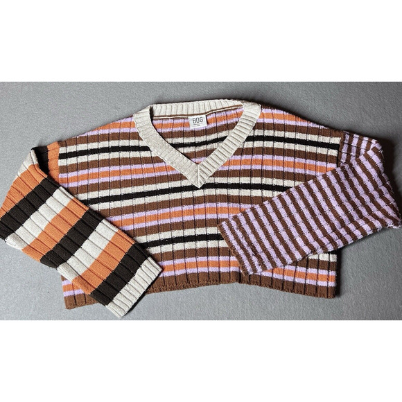 BDG Urban Outfitters Sweater Cropped Tween Size XS V-Neck Striped Long Sleeve - Picture 2 of 12
